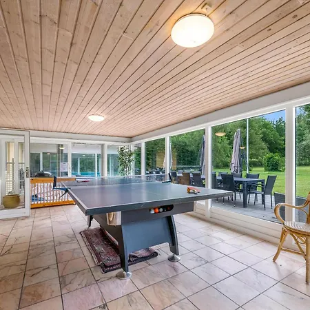 24 Person Pool House With Activity And 8 Bedrooms * Kårup